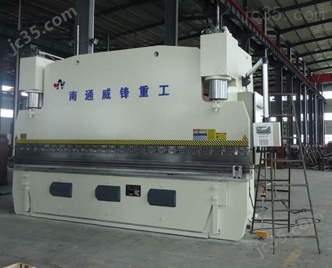 WE67K-400T/5000電液伺服數(shù)控板料折彎機(jī)